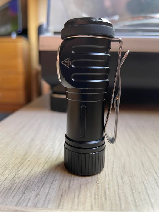 Vendo lanterna Fenix LD15R