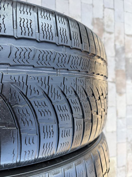 Зимові шини(резина) 275/35 R20 “NOKIAN” WR A4 - 2шт.
