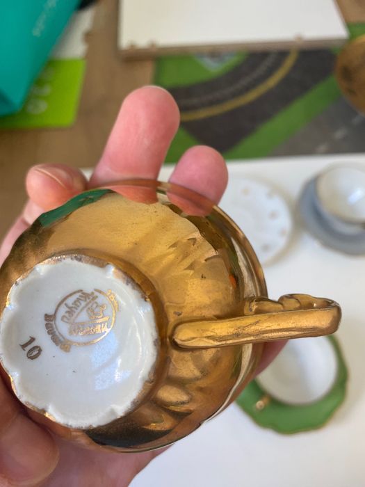 Małe filiżAnki porcelana