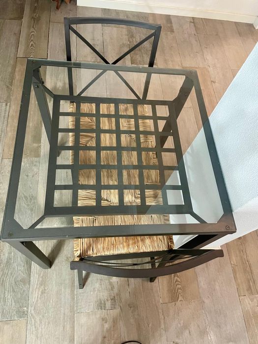 Mesa de Vidro com 2 Cadeiras