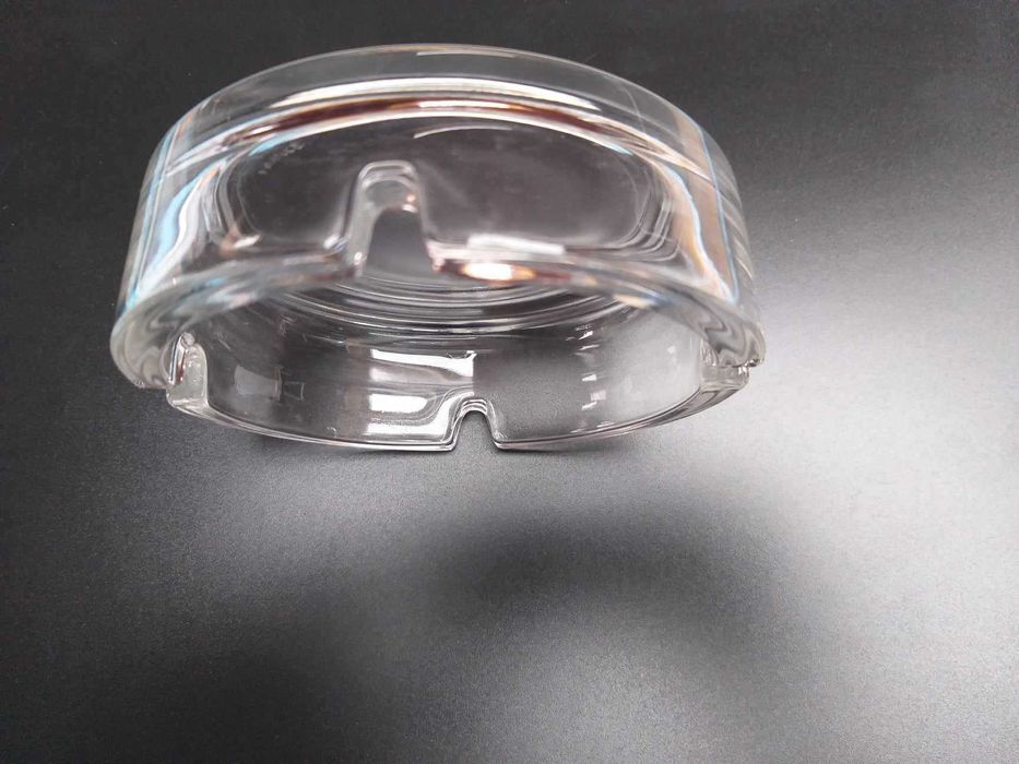 Cinzeiro redondo em vidro