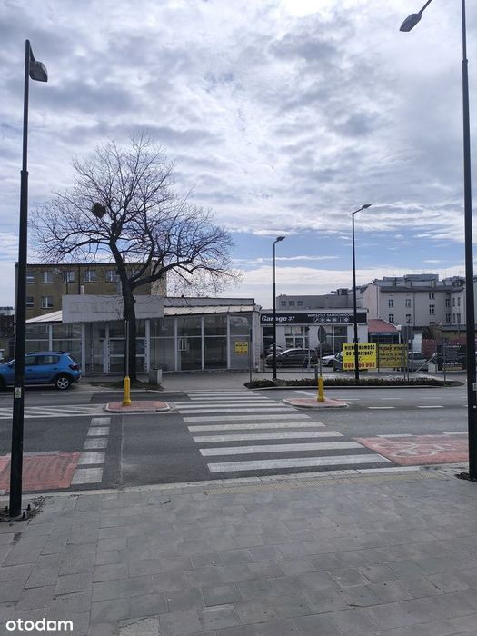 Hale, magazyny, biurowiec w Gliwicach, ul. Tarnogórska