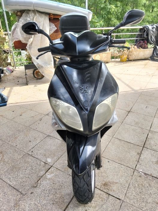 scooter Peugeot 125.cc