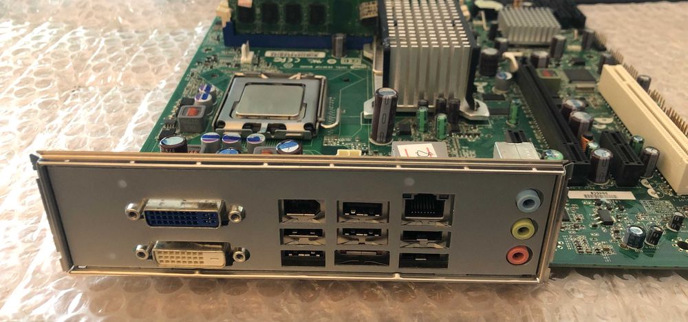Kit Computador - Intel Core 2 Quad Q9550 + 8GB RAM + GeForce 605 + I/O Shield + Cooler