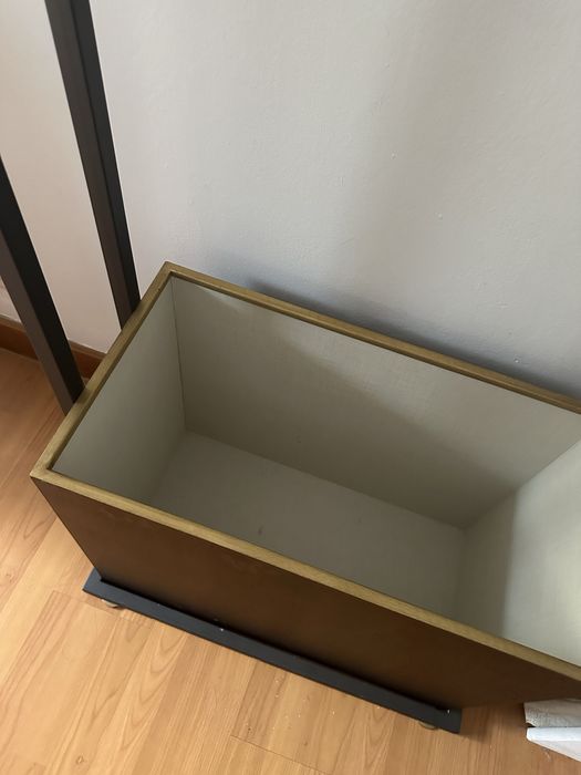 Móvel expositor madeira