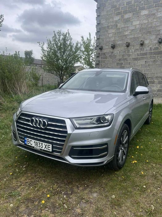 Продам Audi Q7 2017