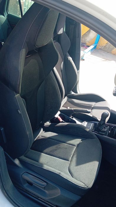 Conjunto de bancos SKODA Kamiq (NW4)