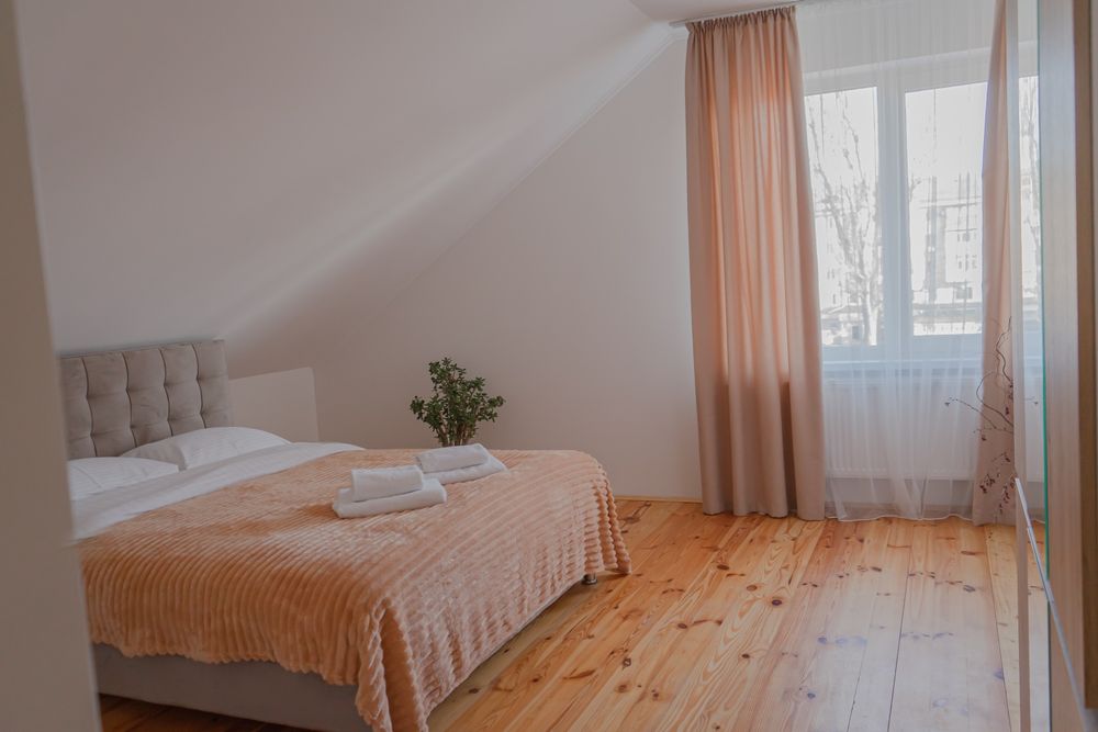 Квартира подобово та погодинно №17