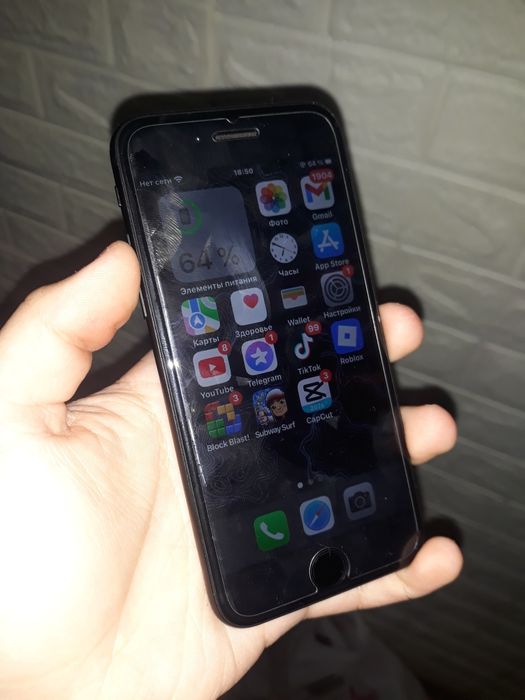 Продам iPhone 7 в хорошем состоянии