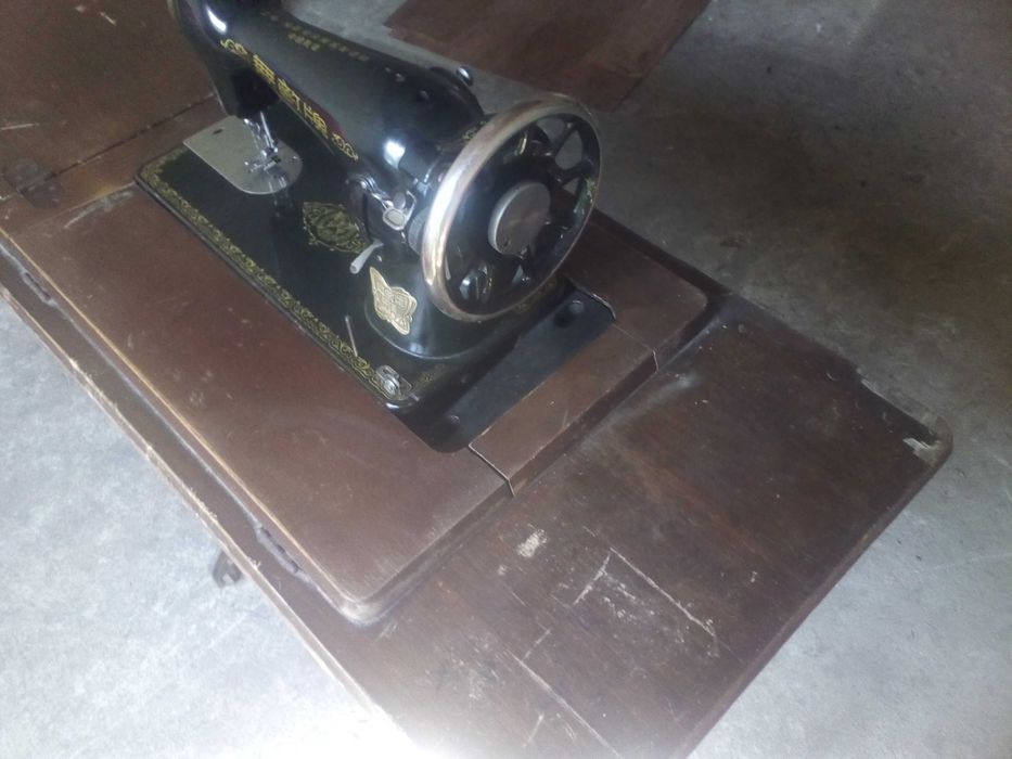 Машинка швейная batterfly