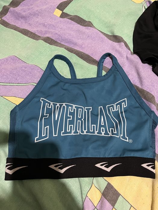 Продам женский топик фирмы EVERLAST