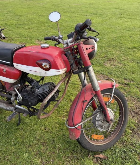 MOTOESA 220 B Turismo - A Trabalhar