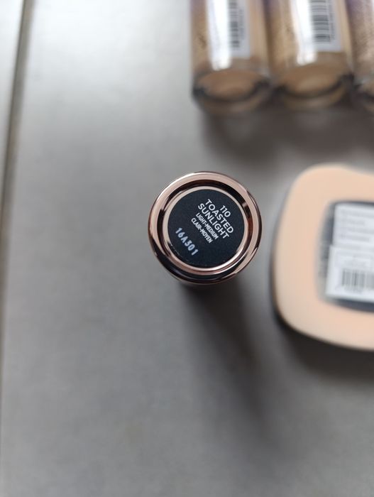 Kosmetyki do makijażu L'Oreal Eveline