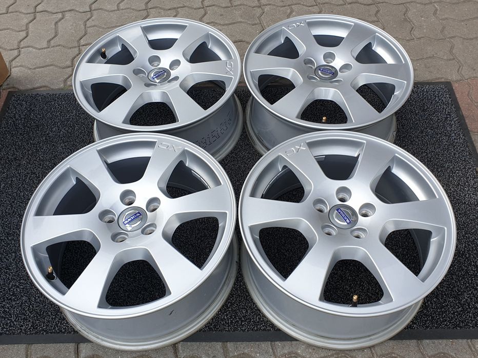 Felgi Alu 17" Volvo XC60 XC70 XC40 5x108 SuperStan