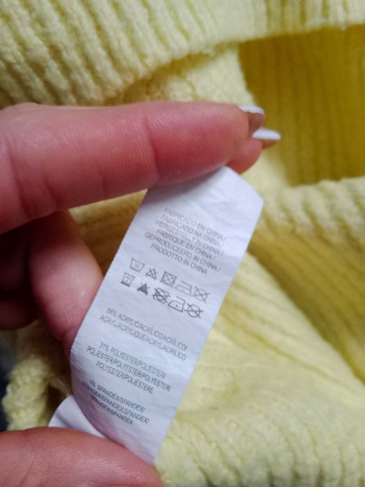 Żółty sweterek primark
