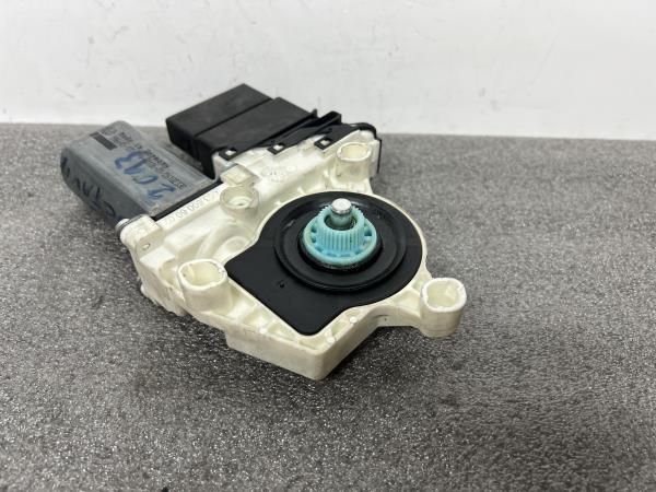 Motor vidro trás esquerdo SKODA Octavia III Hatchback (5E3)