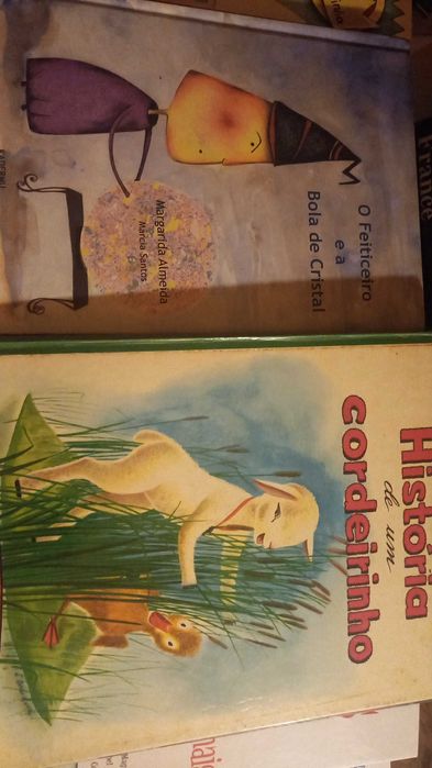 Varios livros infantis