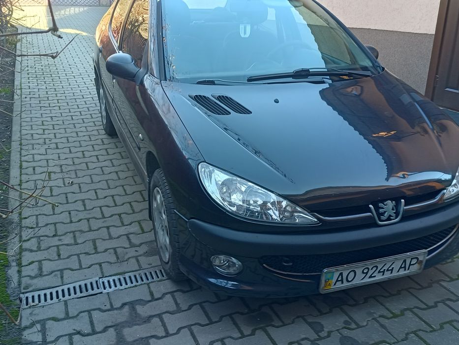 Peugeot 206 Sedan