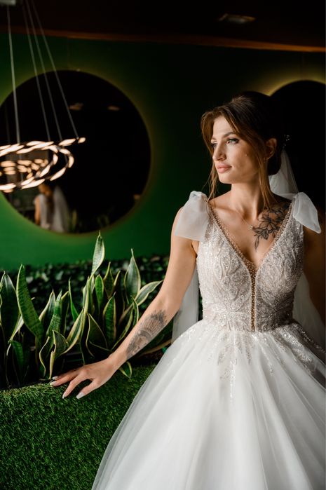 Продам ніжну весільну літню сукню