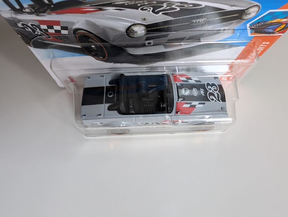 Hot Wheels Triumph TR6, 249/250, Treasure hunt 2025: 350 грн