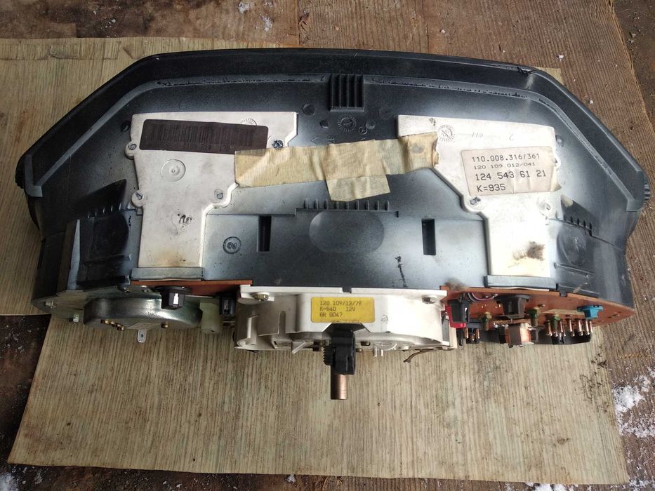 Щиток приладів Мерседес 124