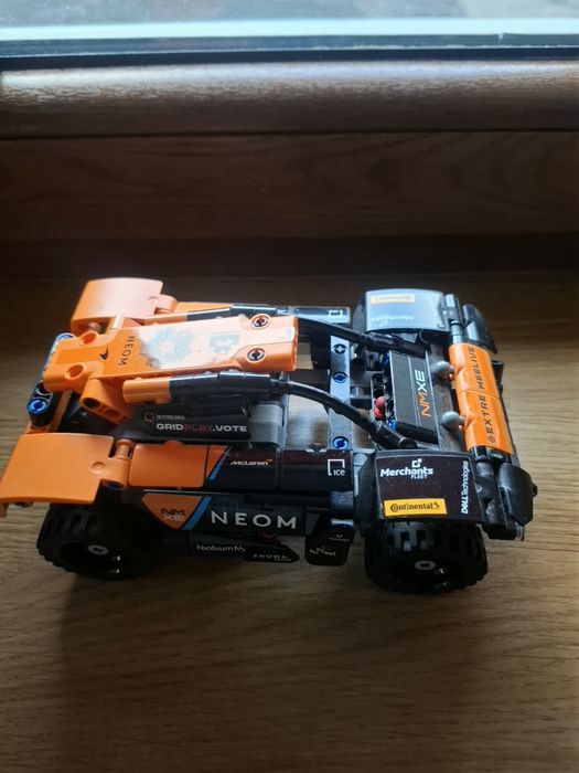 Lego technic samochod z napędem