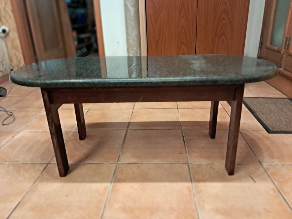 Mesa de Centro em Mármore