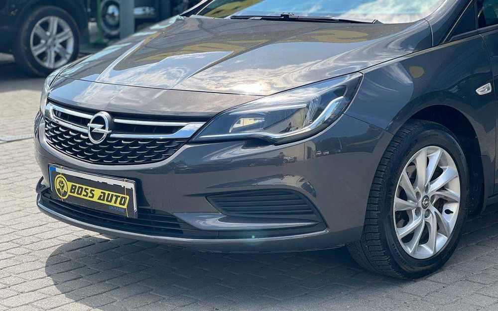 Opel Astra 2016 року