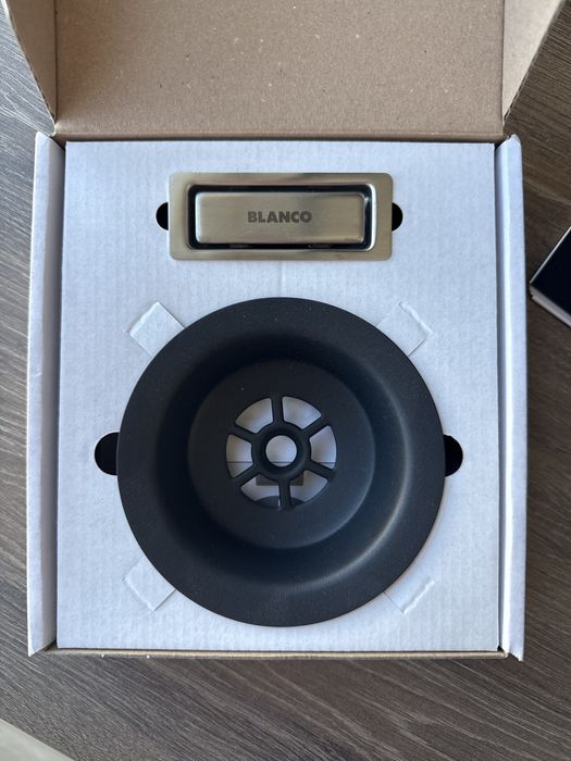 Набір декоративних елементів C-overflow та InFino Blanco