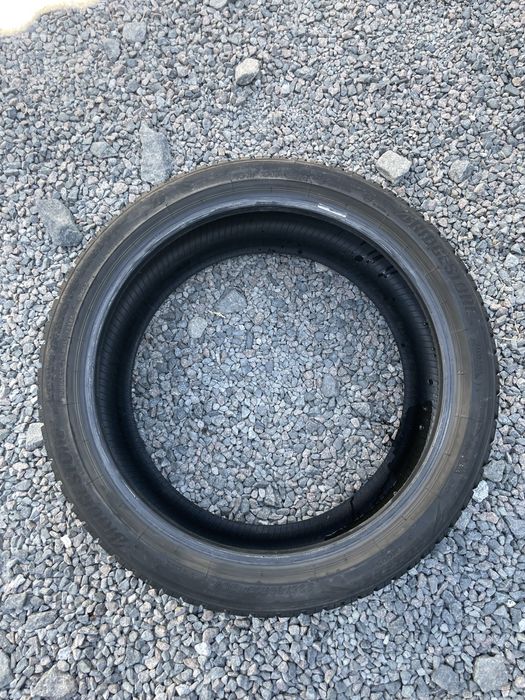 Пара зимових шин Bridgestone 235/40 R19 235*40 19 Blizzak LM005