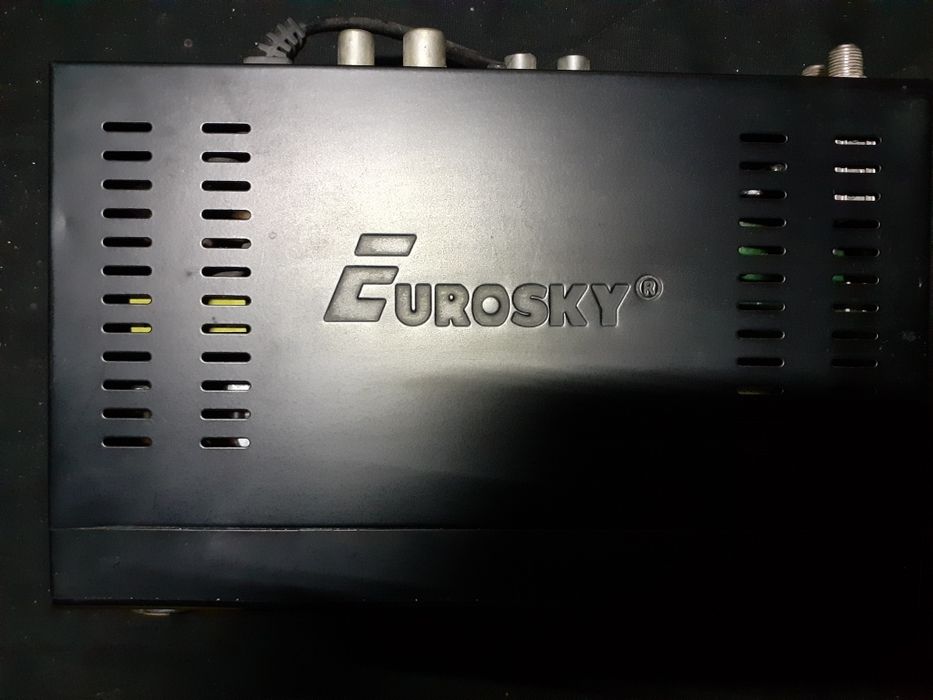 Спутниковый тюнер Evrosky (без пульта)