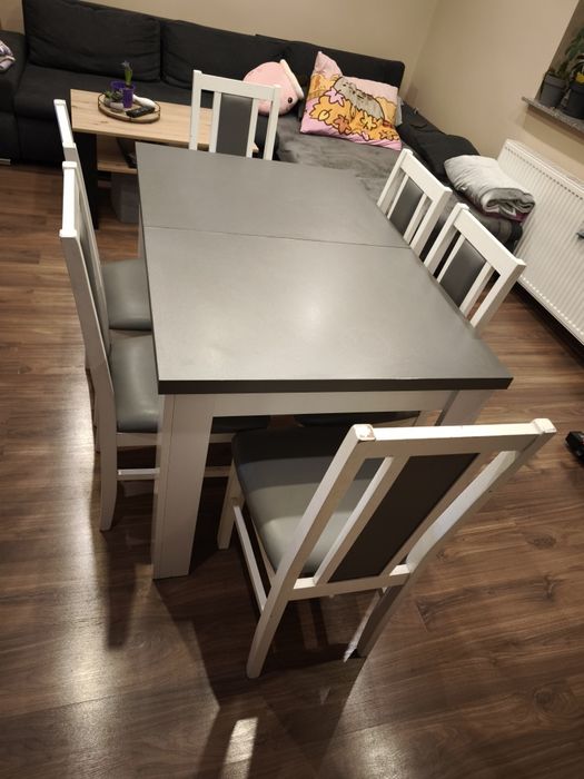 Stół rozkładany 6 krzeseł