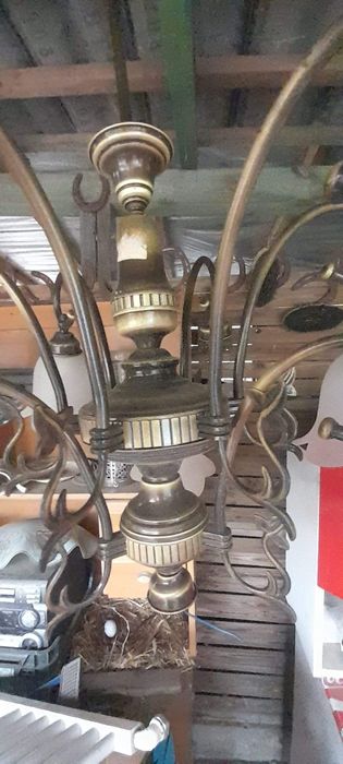 Żyrandol mosiężny