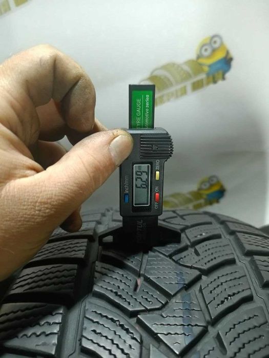 *Шини Dunlop 235/55R19. 4шт. Зима 2024р (0001)