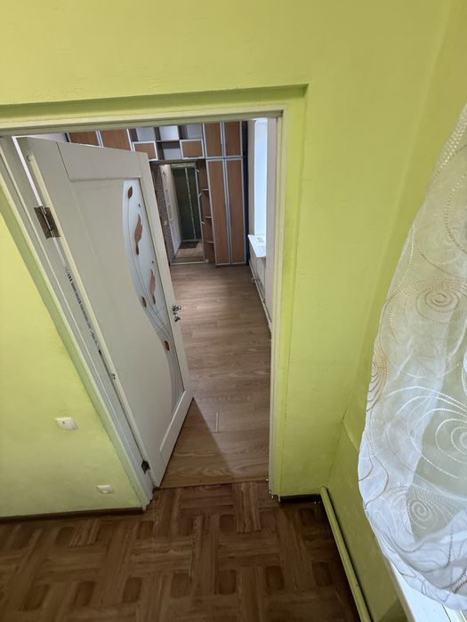 Здам 2 кім центр міста ,  свій дворик !