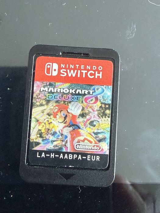 Nintendo Switch V2 em estado impecável
