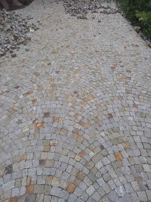 Kostka granitowa drobnoziarnista 4/6; 7/9; 9/11; 15/17 szaro - żółta