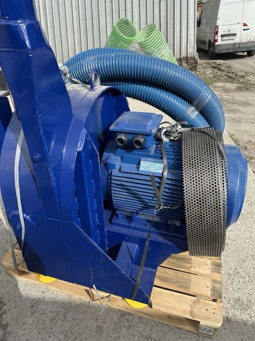 Подрібнювач зерна