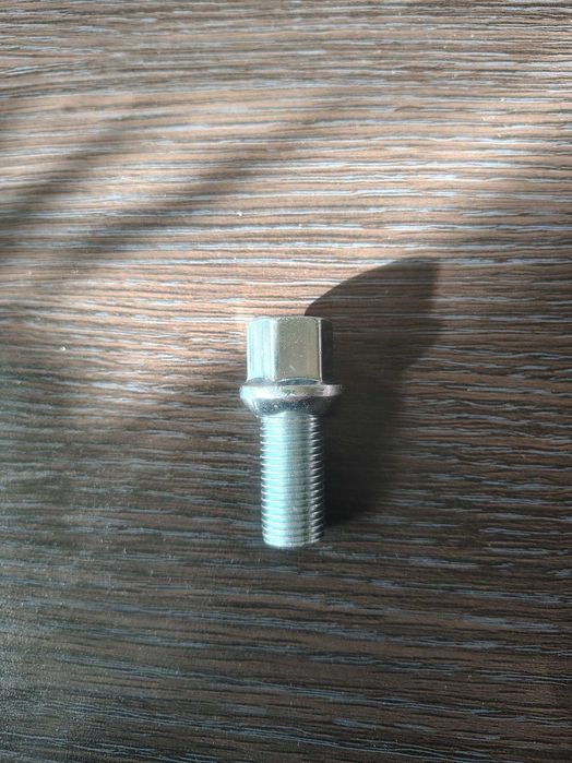 Колесные болты/Колісні болти VAG M14x1.5 Сфера Новые Febi
