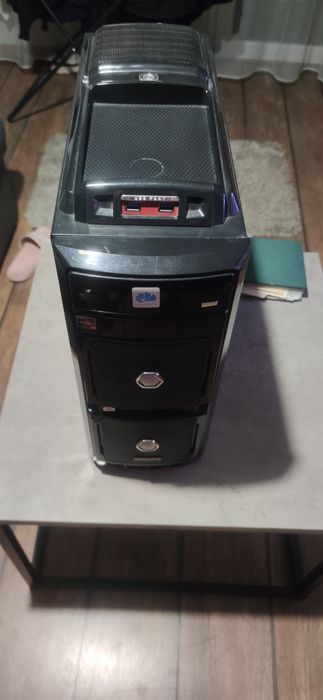 Komputer stacjonarny (zestaw)