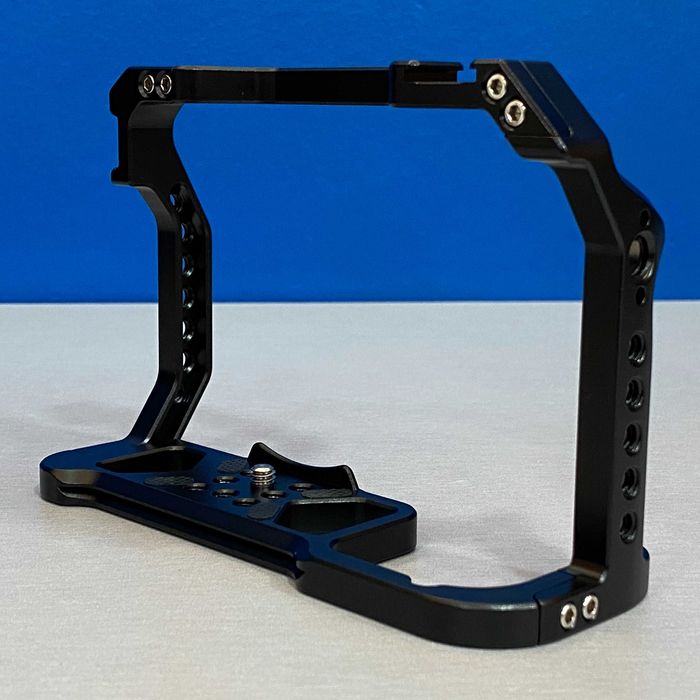 Leofoto Cage for Canon EOS R5 | R5 C | R6 (NOVA)64171249901442124