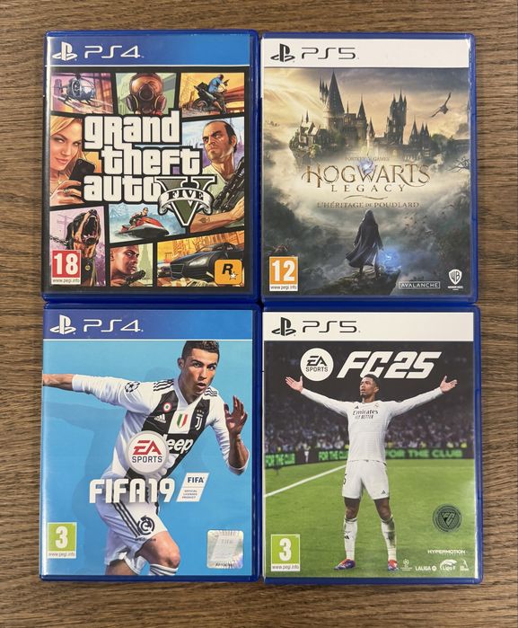 PS5 825GB com Leitor + 4 Jogos + Comando
