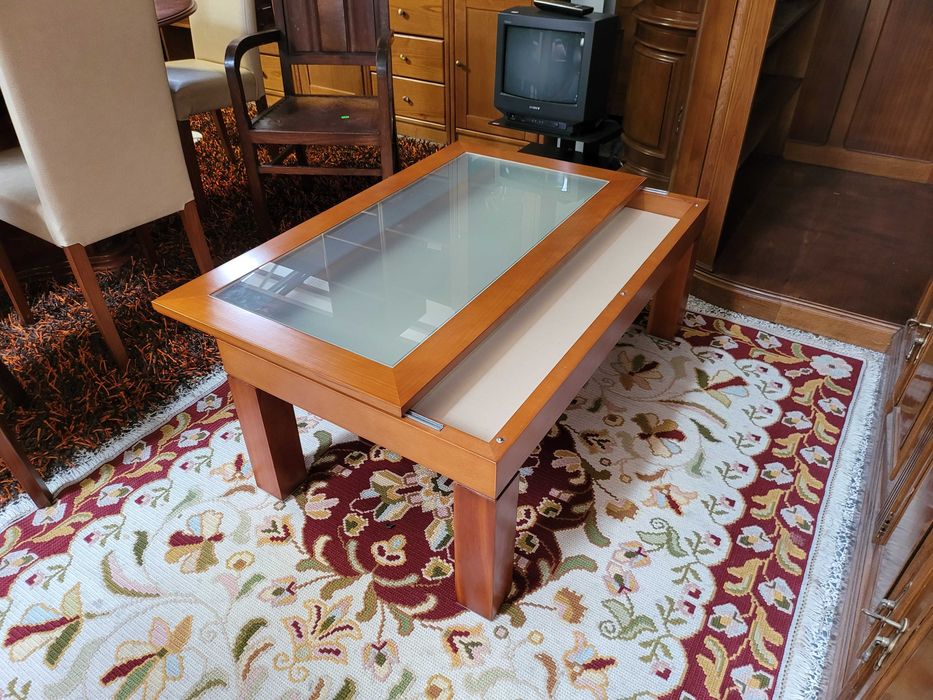 Mesa de centro em madeira maciça - óptimo estado