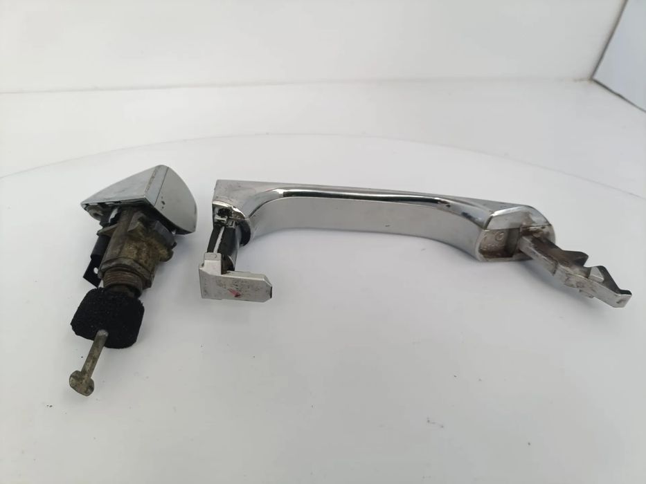 Puxador porta frente esquerda MERCEDES-BENZ Classe C (W203)