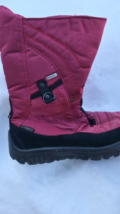 Віддам  чоботи 39 розмір .