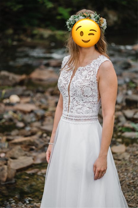 Suknia ślubna koronka