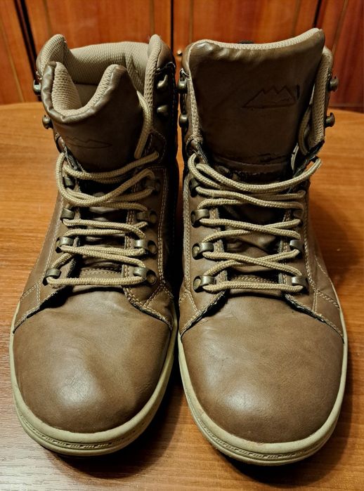 Używane zimowe buty męskie