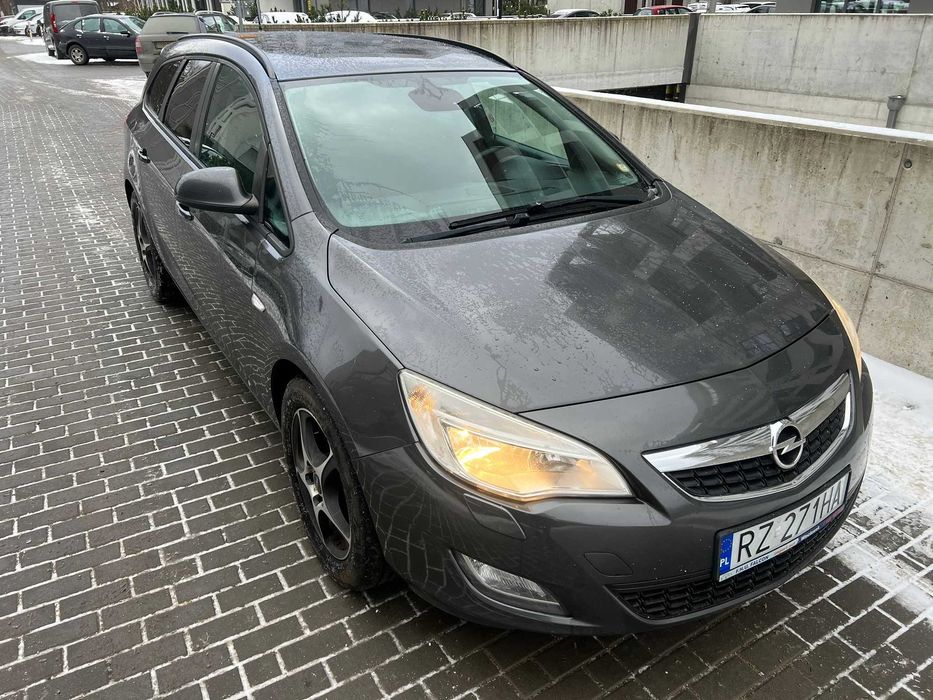 Opel ASTRA ZADBANA 1,7 cdti do jazDy 11,900zł