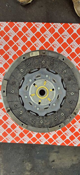 Sprzęgło+docisk+koło dwumasowe