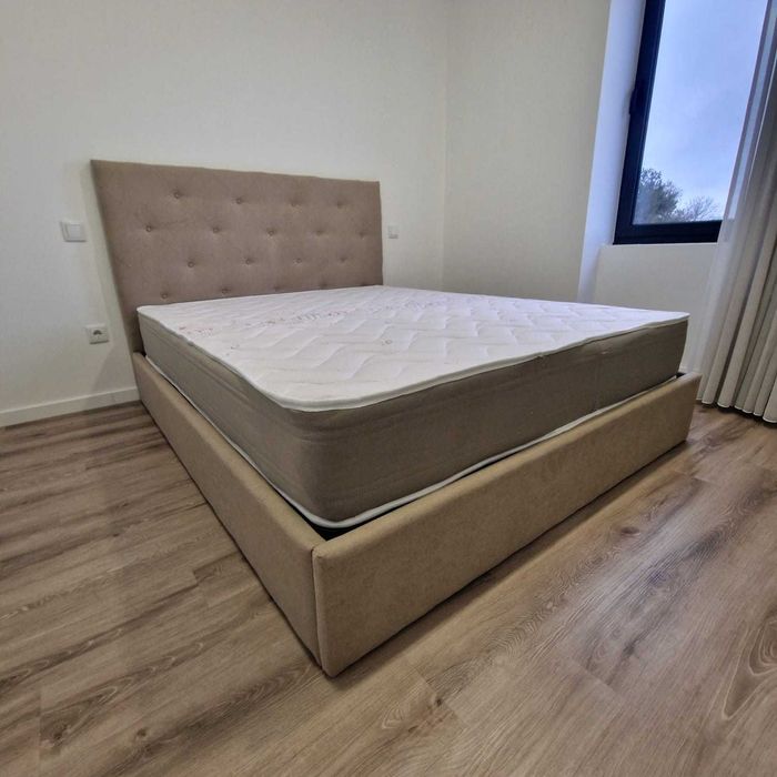 Camas de Casal Estofadas de Luxo 199€ Disp. em Várias Cores! 190x140m!